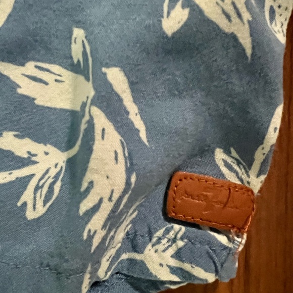 7 for all Mankind size 4 button down short sleeve floral kids shirt. 💯 cotton. - Picture 5 of 8